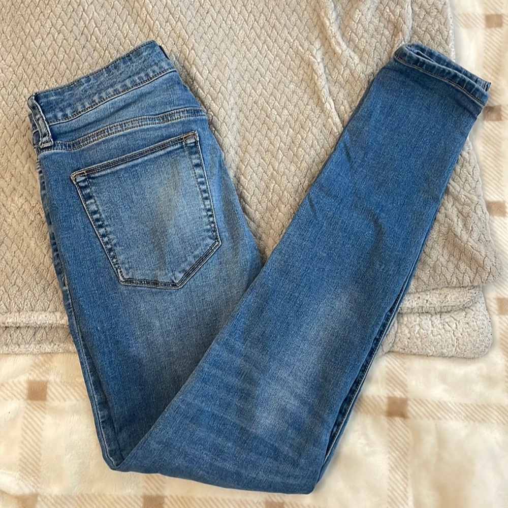 Joe’s Jeans mid rise skinny Jean